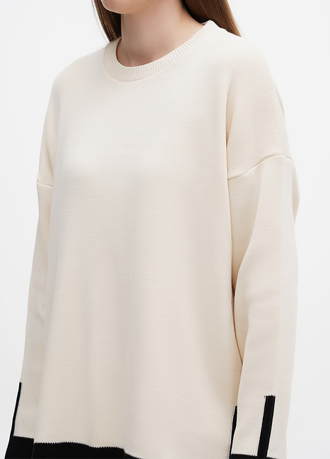 Жіночий бежевий светр EQUILIBRI артикул TMN Swet N MILK FW2023 Фото ракурс 3 - Жіночий бежевий светр EQUILIBRI артикул TMN Swet N MILK FW2023