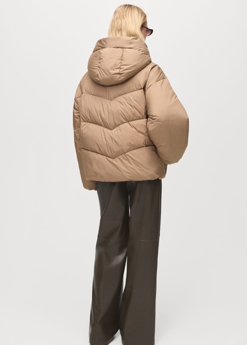Фото ракурс 2 - Женская бежевая куртка Mango артикул 17048266 08 1 season