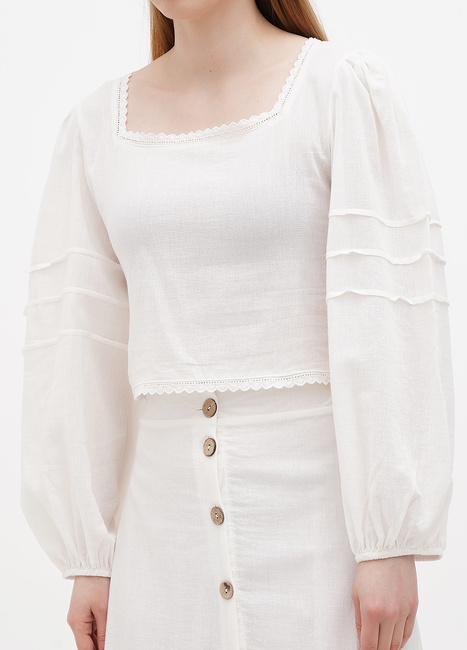 Фото ракурс 3 - Жіноча молочна блузка EQUILIBRI артикул W421 006 000 MILK SS2024