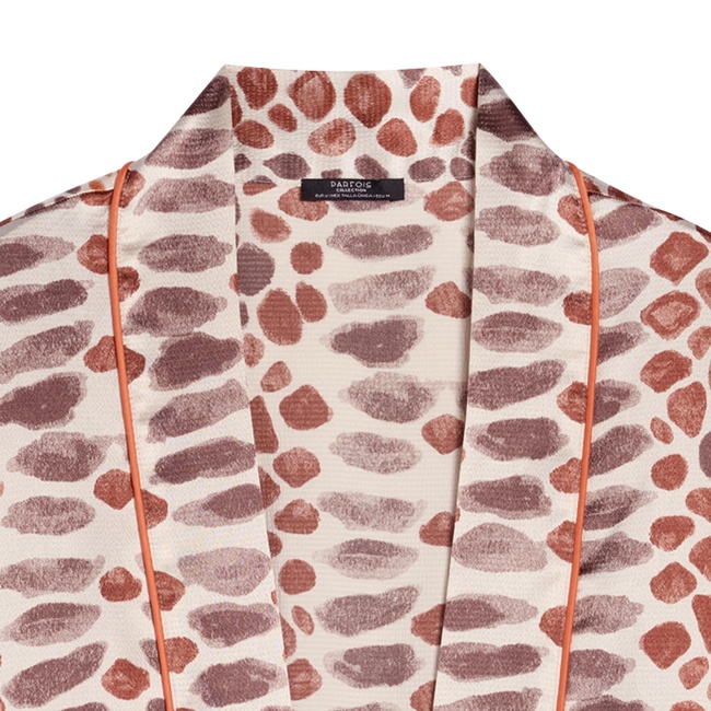 Фото ракурс 4 - Женское розовое пончо Parfois артикул 238900 _BM FW2025