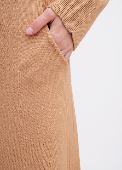 Жіночі коричневі штани EQUILIBRI артикул W391 041 200 Mocco FW2025 Фото ракурс 4 - Жіночі коричневі штани EQUILIBRI артикул W391 041 200 Mocco FW2025