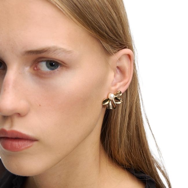 Жіночі золоті сережки Parfois артикул 227244 _GD FW2025 Фото ракурс 3 - Жіночі золоті сережки Parfois артикул 227244 _GD FW2025