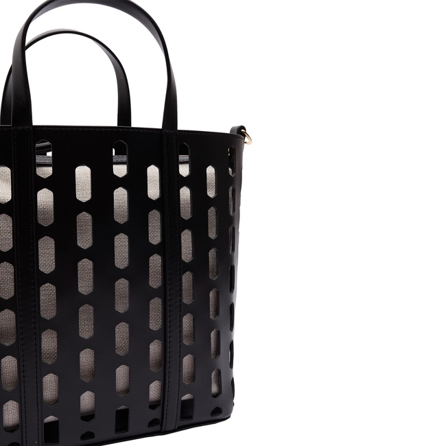 Фото ракурс 3 - Женская черная сумка Parfois артикул 230351 _BK SS2025