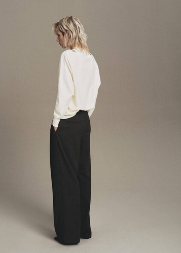 Фото ракурс 2 - Женский молочный джемпер Mango артикул 17007809 05 1 season