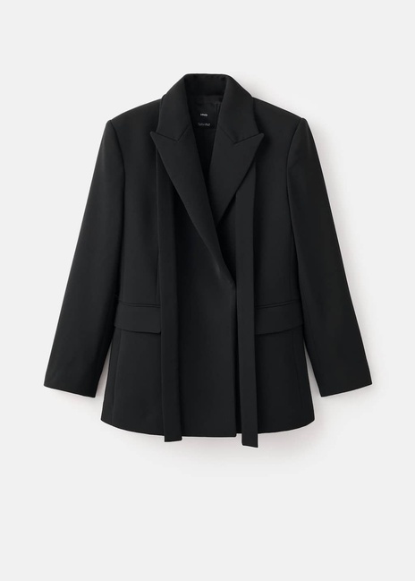 Женский черный пиджак Mango артикул 27051320 99 2 season Фото ракурс 3 - Женский черный пиджак Mango артикул 27051320 99 2 season