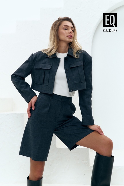 Фото ракурс 5 - Женские серые шорты EQUILIBRI артикул BW491002 300 Grey FW2025