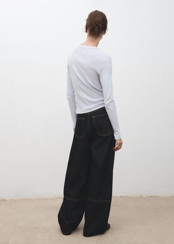 Фото ракурс 2 - Жіночий блакитний лонгслів Mango артикул 17055814 50 1 season