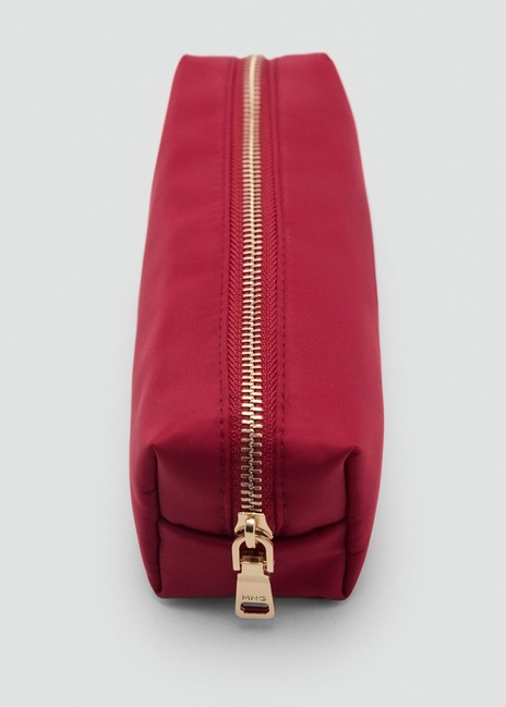 Женская красная косметичка Mango артикул 87090426 70 8 season Фото ракурс 3 - Женская красная косметичка Mango артикул 87090426 70 8 season