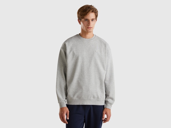 Фото ракурс 1 - Чоловічий сірий світшот Benetton артикул 342ZU1093 501 25A