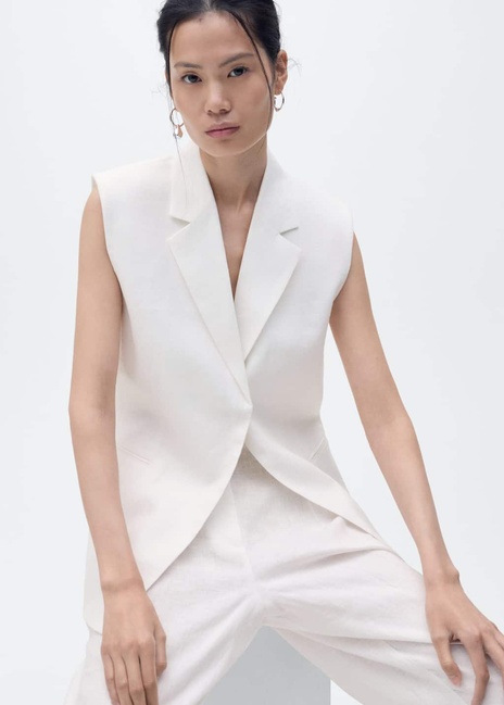 Жіночий молочний жилет Mango артикул 87088639 02 8 season Фото ракурс 5 - Жіночий молочний жилет Mango артикул 87088639 02 8 season