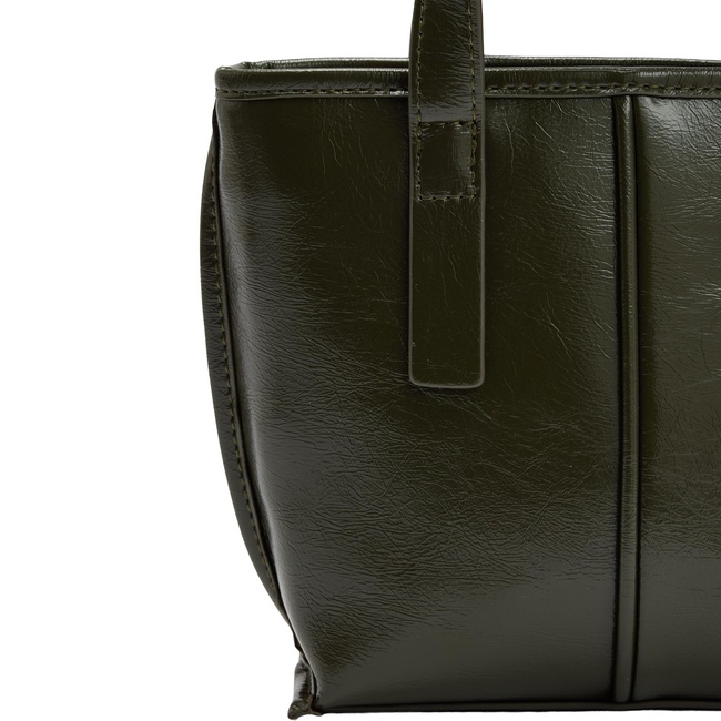 Женская зеленая сумка Parfois артикул 241050 _KK FW2025 Фото ракурс 2 - Женская зеленая сумка Parfois артикул 241050 _KK FW2025