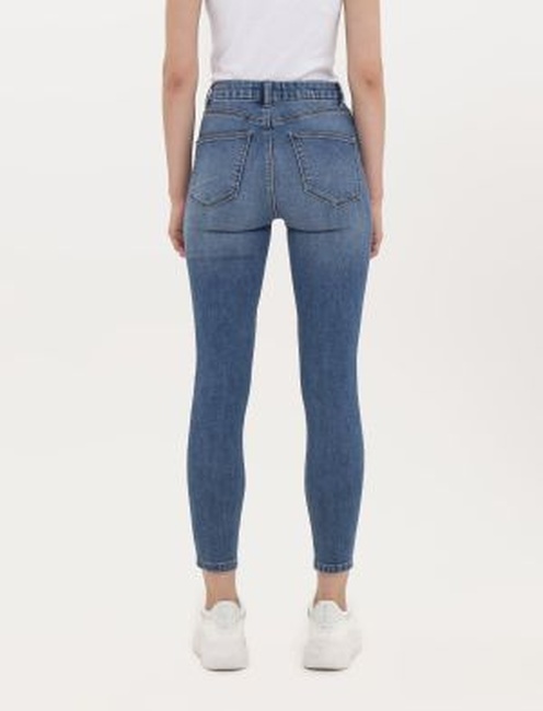 Фото ракурс 2 - Женские синие джинсы Piazza Italia  артикул 06770 Denim SS2024