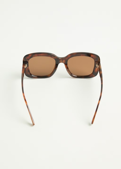 Женские коричневые очки Mango артикул 17911127 32 1 season Фото ракурс 3 - Женские коричневые очки Mango артикул 17911127 32 1 season