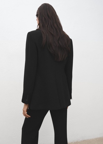 Фото ракурс 2 - Женский черный пиджак Mango артикул 27051320 99 2 season
