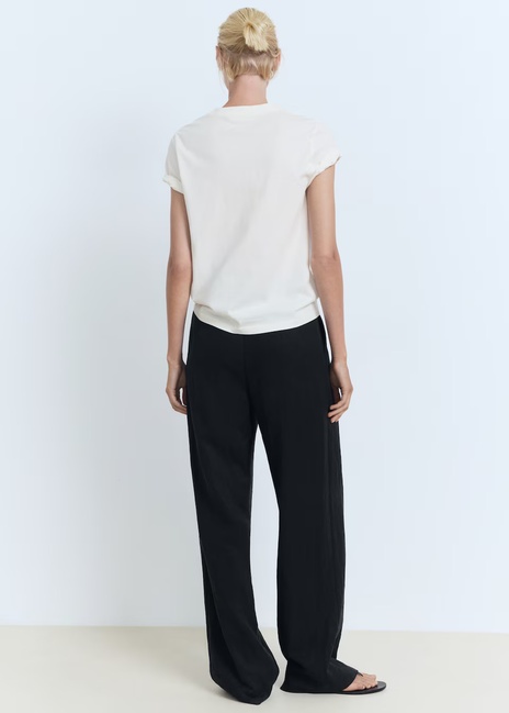 Жіноча молочна футболка Mango артикул 17012909 20 1 season Фото ракурс 2 - Жіноча молочна футболка Mango артикул 17012909 20 1 season