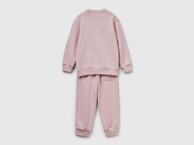 Фото ракурс 2 - Розовый комплект одежды для мальчиков Benetton артикул 3J68GK00S.P 12U 25A