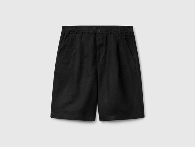 Чоловічі чорні шорти Benetton артикул 4AGHU900Z 100 25P Фото ракурс 4 - Чоловічі чорні шорти Benetton артикул 4AGHU900Z 100 25P