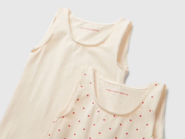 Бежева майка для дівчаток Benetton артикул 37CY0H00P 61K 25A Фото ракурс 3 - Бежева майка для дівчаток Benetton артикул 37CY0H00P 61K 25A