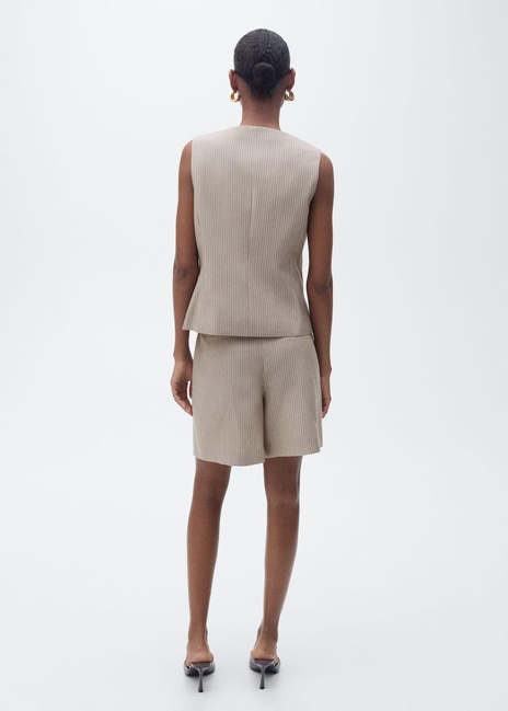 Жіночі коричневі шорти Mango артикул 87087186 35 8 season Фото ракурс 2 - Жіночі коричневі шорти Mango артикул 87087186 35 8 season