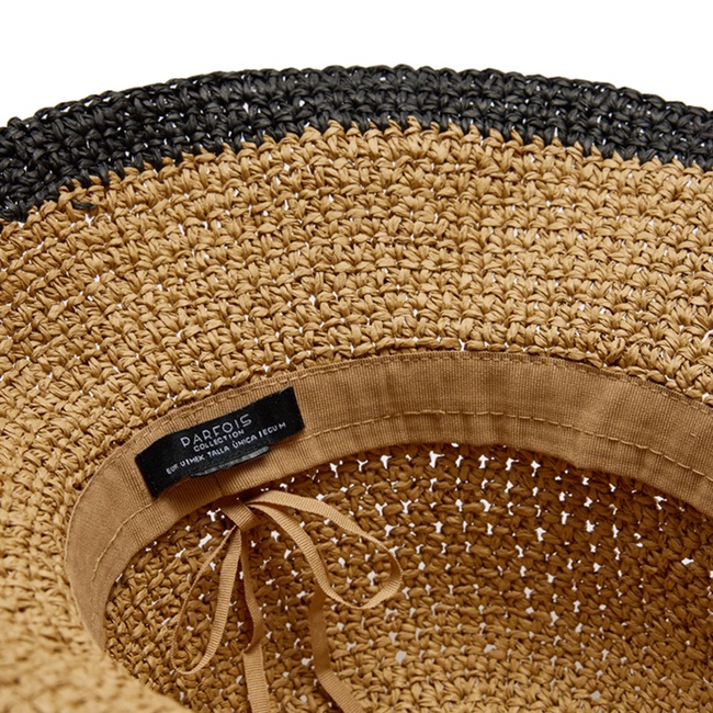 Жіночий бежевий капелюх Parfois артикул 232885 DNC FW2025 Фото ракурс 4 - Жіночий бежевий капелюх Parfois артикул 232885 DNC FW2025