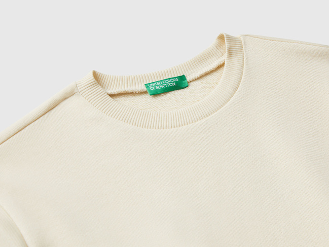 Бежевий світшот для хлопчиків Benetton артикул 3J68C10QK.G 3C9 25A Фото ракурс 3 - Бежевий світшот для хлопчиків Benetton артикул 3J68C10QK.G 3C9 25A