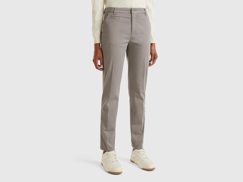 Фото ракурс 1 - Жіночі бежеві штани Benetton артикул 4GD7DF061 87D 25A