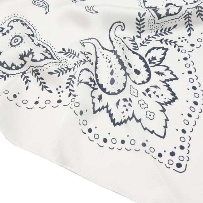 Фото ракурс 3 - Жіночий молочний шарф Parfois артикул 238354 _EC FW2025