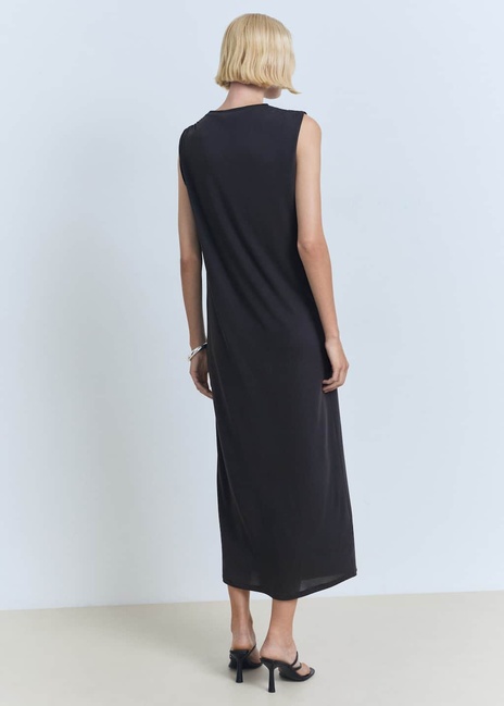 Фото ракурс 2 - Женское черное платье Mango артикул 87039214 95 8 season