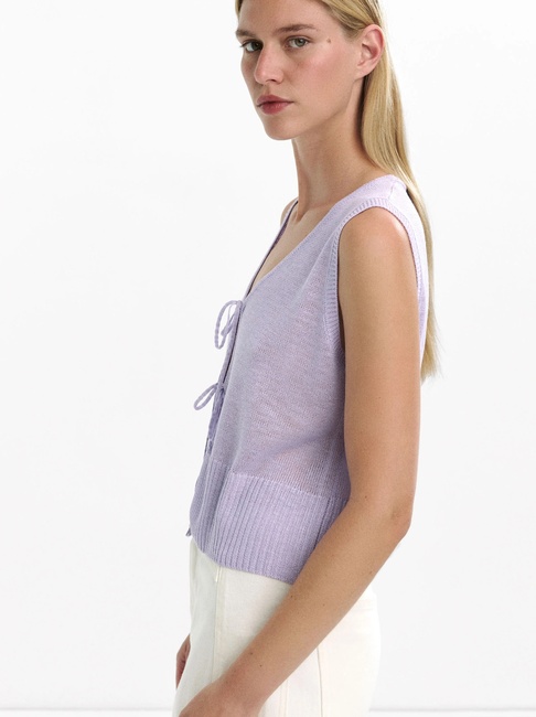 Женский фиолетовый жилет Parfois артикул 231115 _LL FW2025 Фото ракурс 4 - Женский фиолетовый жилет Parfois артикул 231115 _LL FW2025