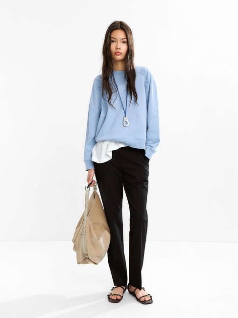 Жіночий синій світшот Parfois артикул 233007 _BL SS2025 Фото ракурс 4 - Жіночий синій світшот Parfois артикул 233007 _BL SS2025