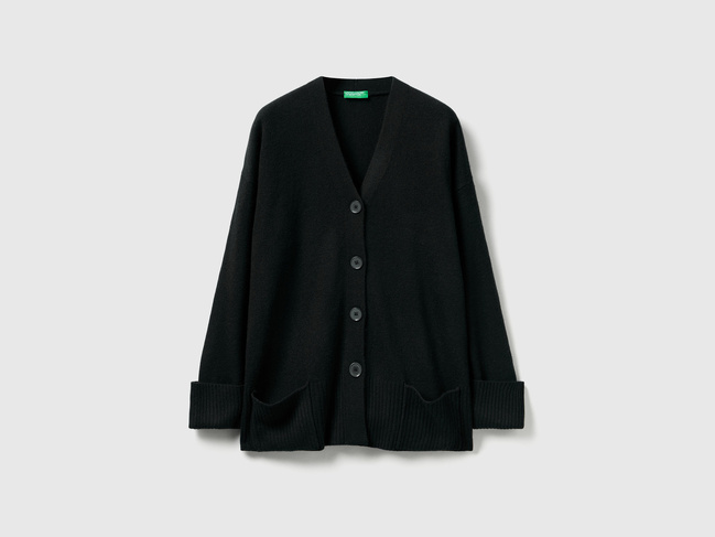 Женский черный кардиган Benetton артикул 126WD604Z 700 25A Фото ракурс 1 - Женский черный кардиган Benetton артикул 126WD604Z 700 25A