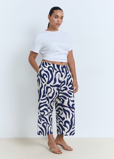 Женские молочные брюки Mango артикул 87048647 02 8 season Фото ракурс 5 - Женские молочные брюки Mango артикул 87048647 02 8 season