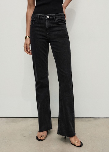 Фото ракурс 1 - Жіночі чорні джинси Mango артикул 17015822 TN 1 season