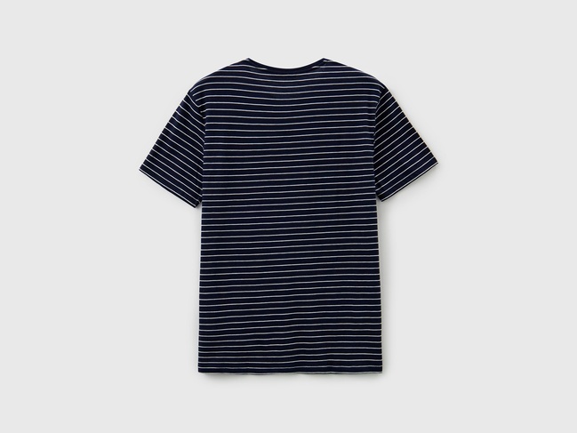 Фото ракурс 2 - Чоловіча синя футболка Benetton артикул 3NAEU105B 616 23E