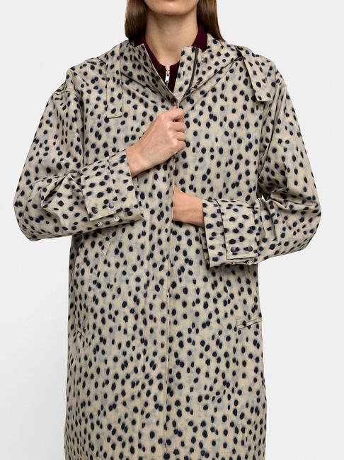 Фото ракурс 3 - Женский бежевый плащ Parfois артикул 237434 _BM FW2025