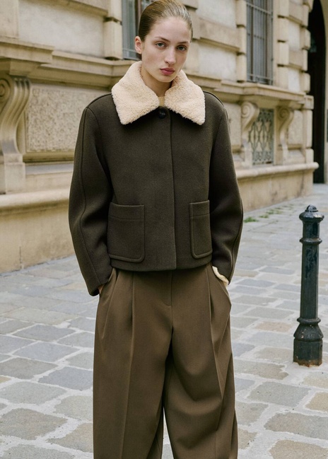 Жіночі хакі брюки Mango артикул 17095990 37 1 season Фото ракурс 3 - Жіночі хакі брюки Mango артикул 17095990 37 1 season