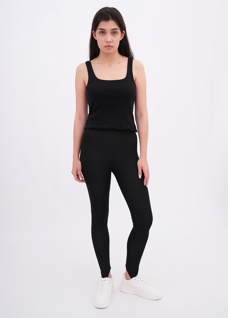 Женские черные лосины EQUILIBRI артикул W464 009 000 Black FW2025 Фото ракурс 1 - Женские черные лосины EQUILIBRI артикул W464 009 000 Black FW2025