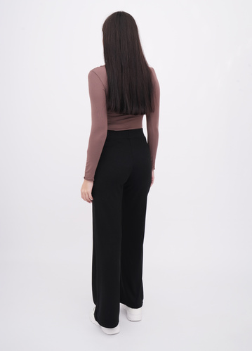 Фото ракурс 2 - Жіночі чорні штани EQUILIBRI артикул W265 007 000 Black FW2025