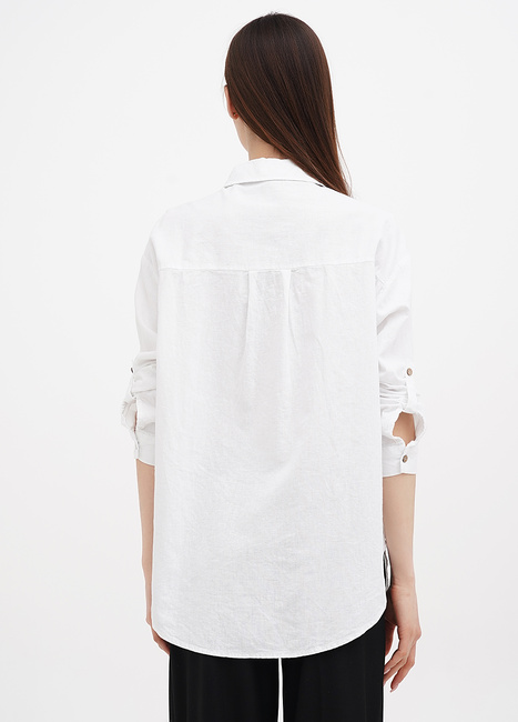 Женская белая рубашка EQUILIBRI артикул W422 024 000 White SS2025 Фото ракурс 2 - Женская белая рубашка EQUILIBRI артикул W422 024 000 White SS2025