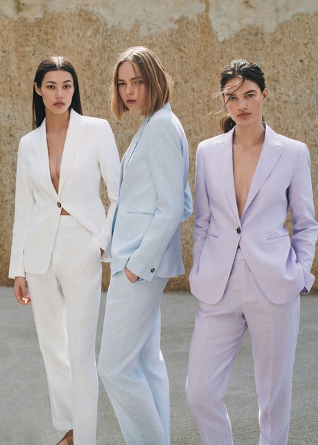 Фото ракурс 4 - Женский белый пиджак Mango артикул 47077105 01 4 season