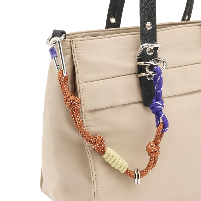 Фото ракурс 3 - Женская молочная сумка Parfois артикул 241285 _EC FW2025