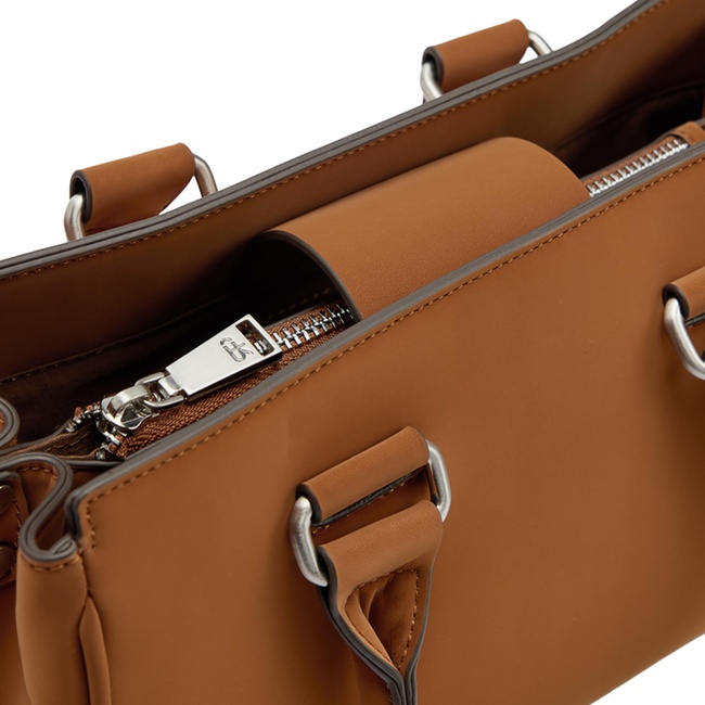 Женская коричневая сумка Parfois артикул 241002 _CA FW2025 Фото ракурс 3 - Женская коричневая сумка Parfois артикул 241002 _CA FW2025