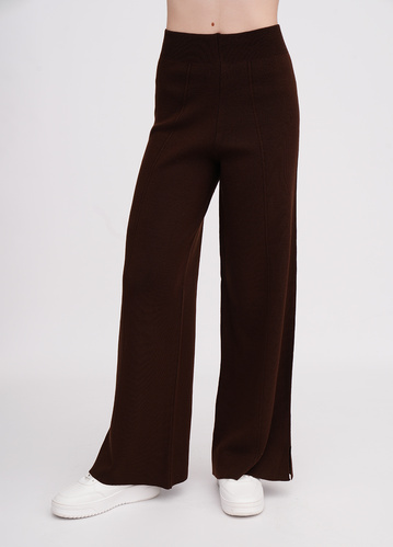 Фото ракурс 1 - Жіночі коричневі штани EQUILIBRI артикул W391 055 200 Brown FW2025