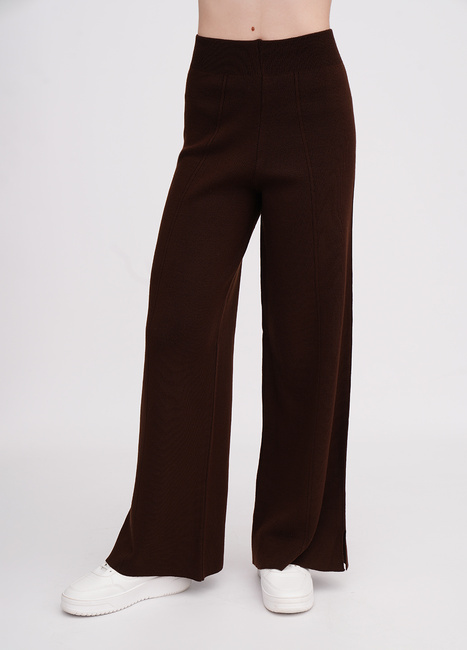 Жіночі коричневі штани EQUILIBRI артикул W391 055 200 Brown FW2025 Фото ракурс 1 - Жіночі коричневі штани EQUILIBRI артикул W391 055 200 Brown FW2025