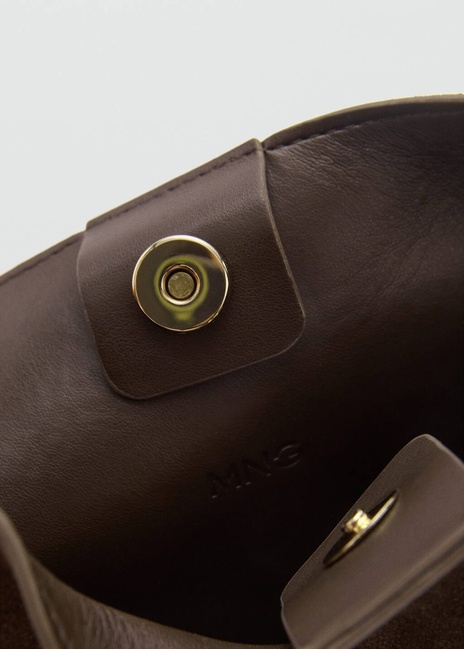 Жіноча коричнева сумка Mango артикул 87020431 35 8 season Фото ракурс 5 - Жіноча коричнева сумка Mango артикул 87020431 35 8 season