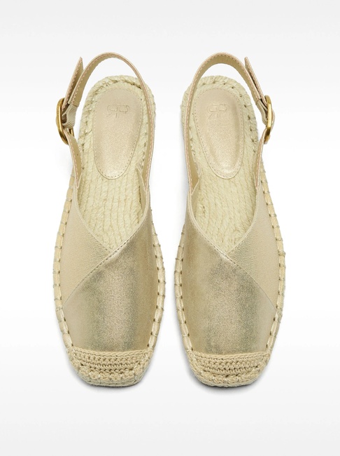 Фото ракурс 3 - Жіночі золоті туфлі Parfois артикул 231617 _GD SS2025