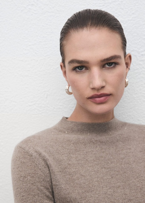 Женский бежевый джемпер Mango артикул 17007810 06 1 season Фото ракурс 4 - Женский бежевый джемпер Mango артикул 17007810 06 1 season