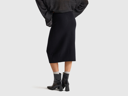 Фото ракурс 2 - Женская черная юбка Benetton артикул 112HD001V 700 25A
