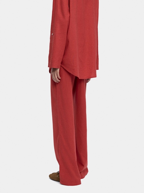 Женские коричневые штаны Parfois артикул 233337 _BR FW2025 Фото ракурс 2 - Женские коричневые штаны Parfois артикул 233337 _BR FW2025