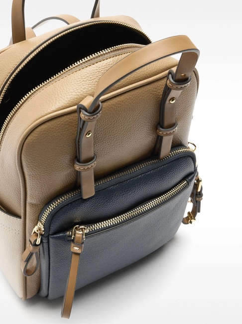 Фото ракурс 4 - Жіночий синій рюкзак Parfois артикул 231980 _NV SS2025